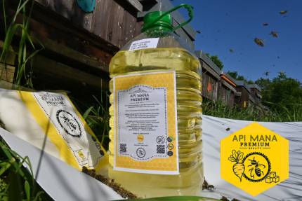Obrázek APIMANA – Ihr zuverlässiger Partner im Bereich der Bienen­ernährung