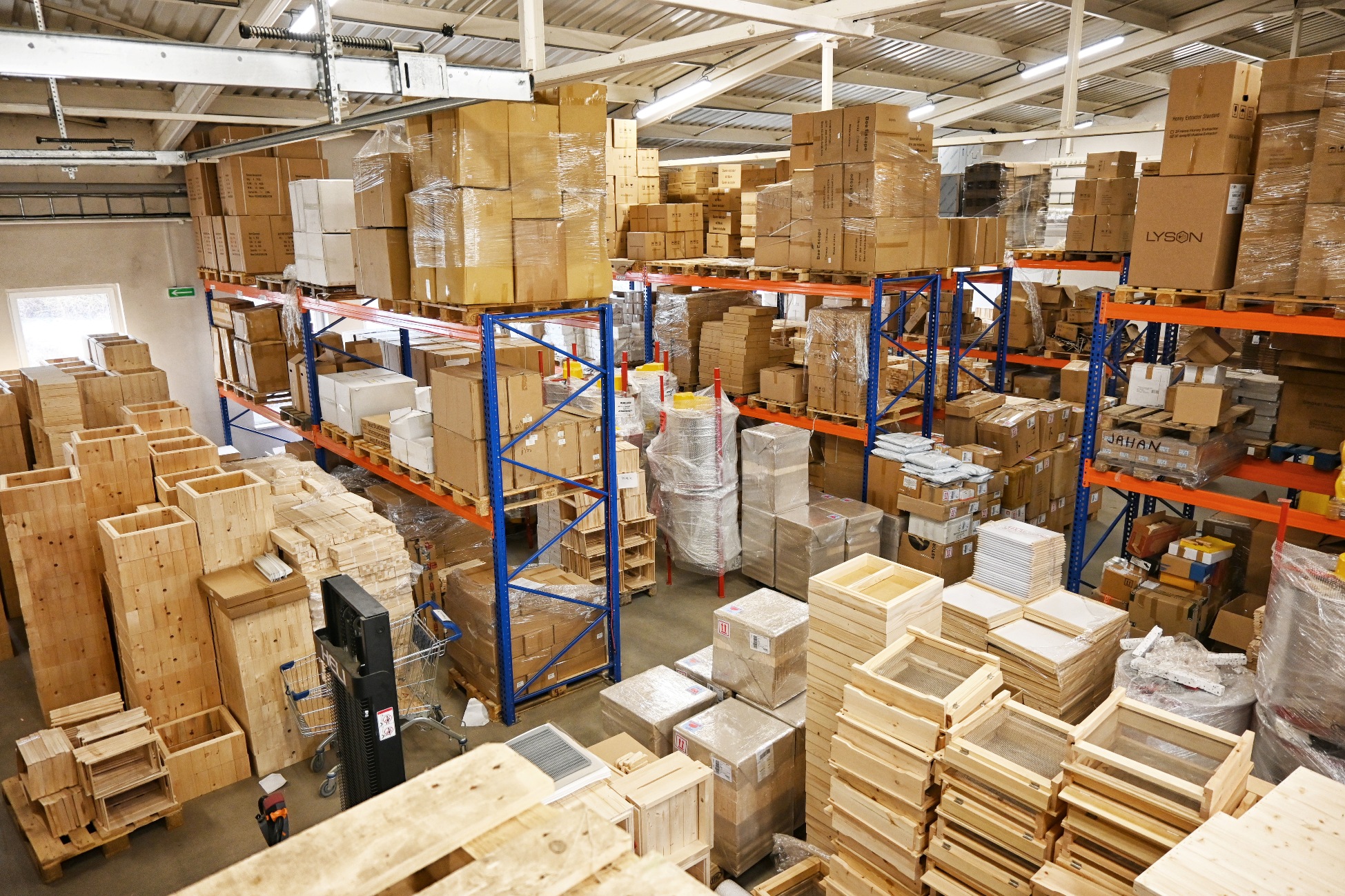 Sklad zboží Újezd pod Troskami