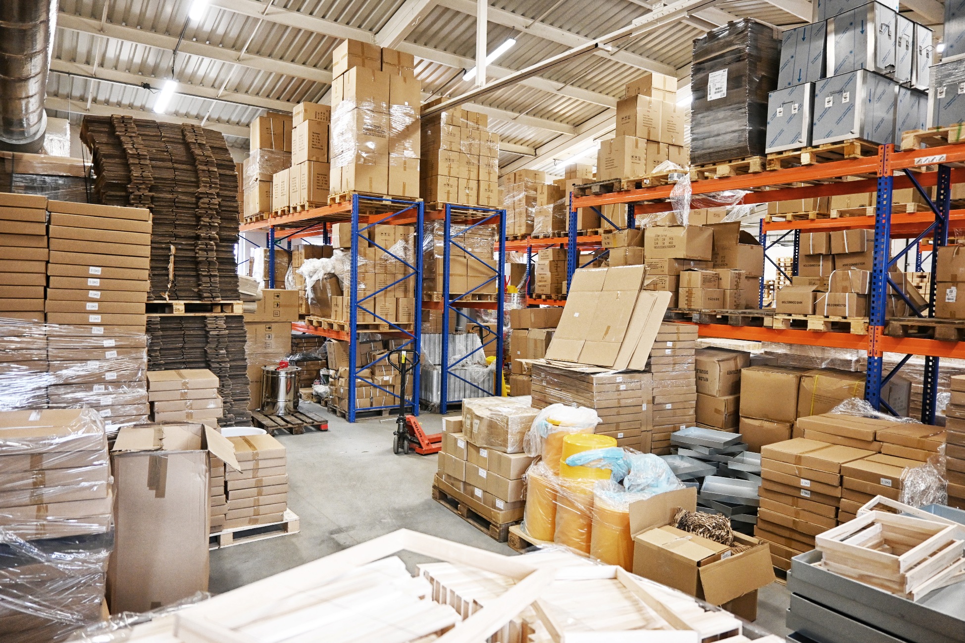 Sklad zboží Újezd pod Troskami