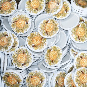 Deckel für Glas TO 82 – Bienen, Linde und Honig 700 Stk. – ganze Karton – HOJ1